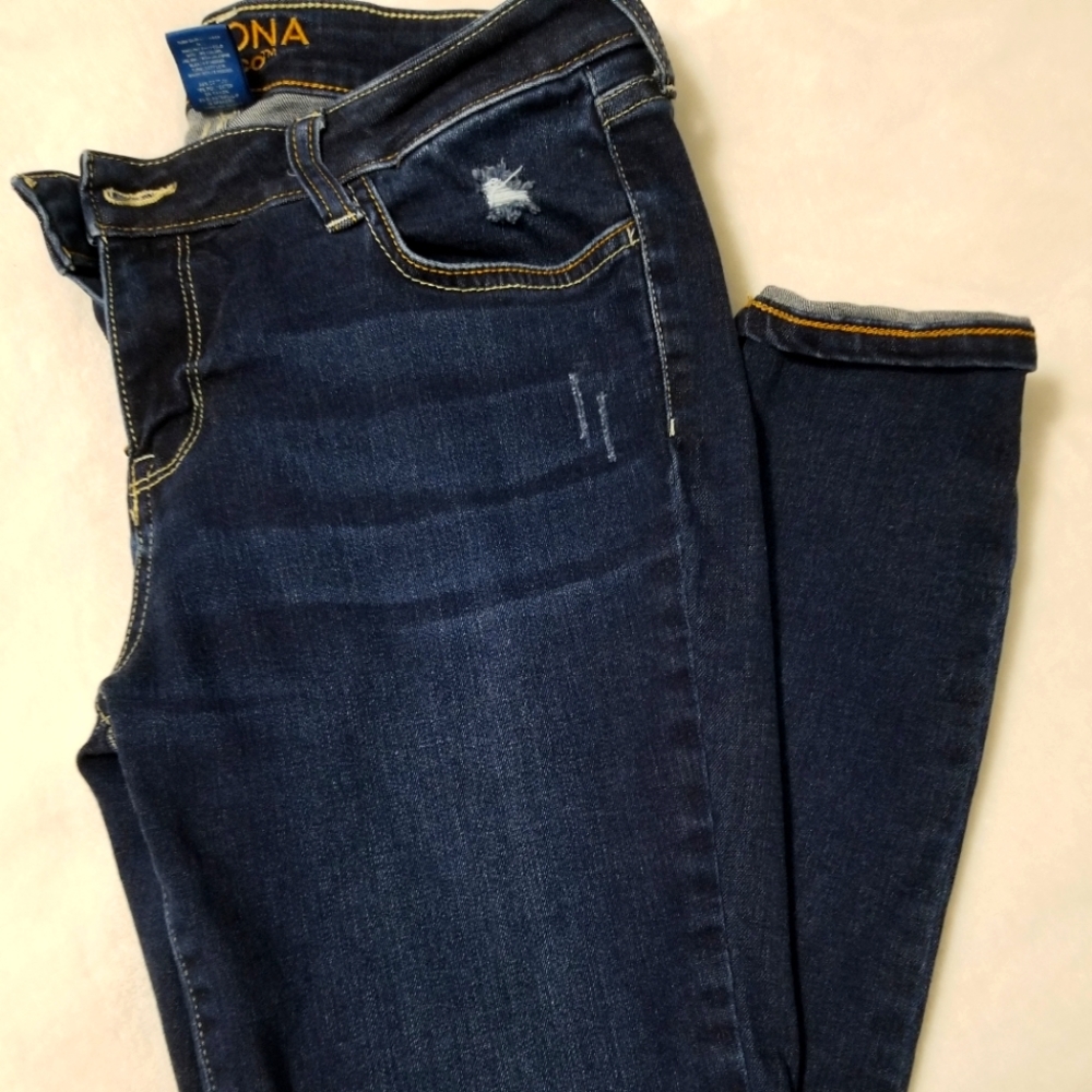 Womens Arizona Size 9 jeans